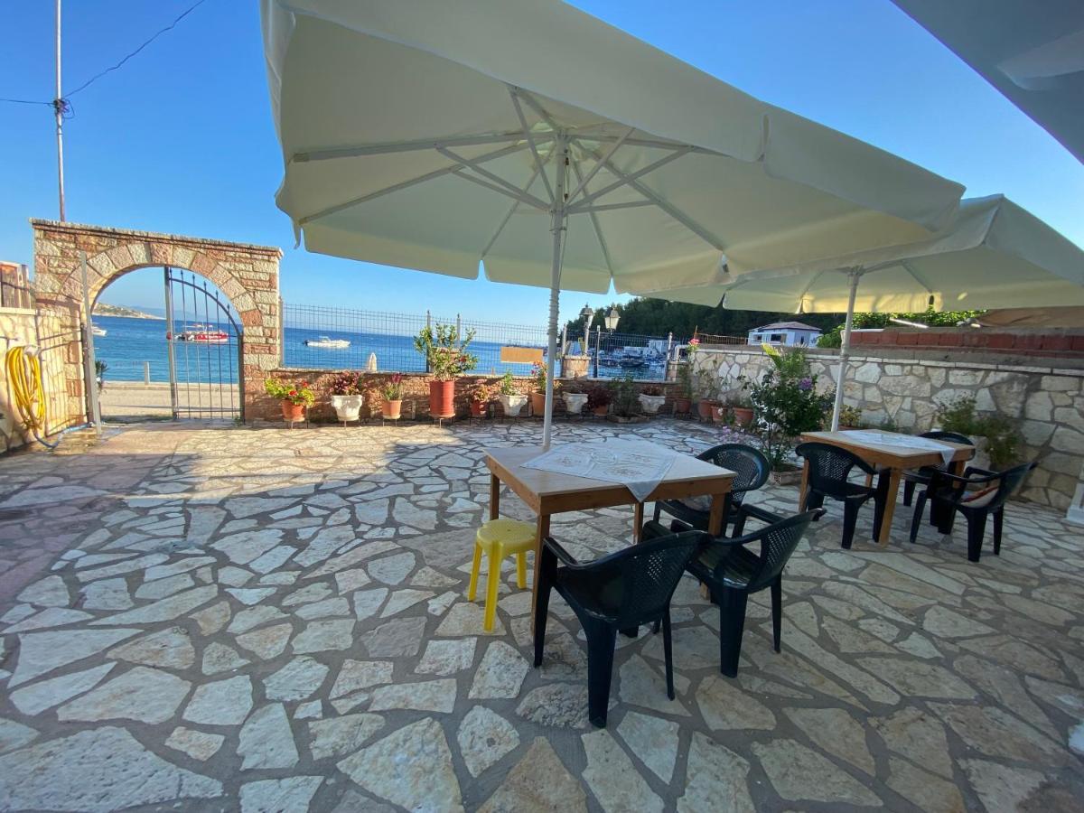 Angelview Apartments Himare Exterior photo